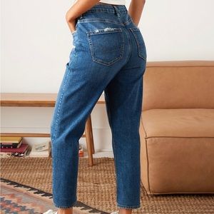 American Eagle Curvy Mom Jeans - 6R